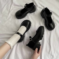 รองเท้าหนังแมรี่เจนรองเท้าคัชชูเครื่องแบบ JK แนวญี่ปุ่นสำหรับเด็กผู้หญิงรองเท้าฤดูใบไม้ผลิและฤดูใบไม้ร่วงพื้นหนาส้นสูงสำหรับเด็กสีดำพร้อมกระโปรง