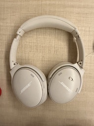 Bose 銀色耳機（女仔用）QC45