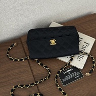 CHANEL 香奈兒 Mini Matelassé CC 標誌 迷你款 肩背包