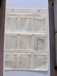 DSL0419 ［全新］米白色多用途收納掛袋 ［襪子｜圖卡｜電話｜電線］