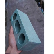 BOX SPEAKER 2 INCHI MENTAHAN BAHAN HMR 6MM AMPLAS HALUS LIHAT