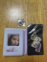 IU 2024 HER World Tour Concert 卡套紀念品
