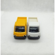 tomica toyota town ace (2 variants)