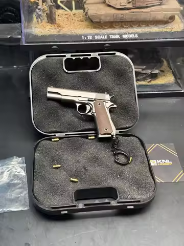 Mini 1/3 Scale alloy Colt M1911 Pistol gray Gunmetal color model keychain Colt M191 bullet ejection
