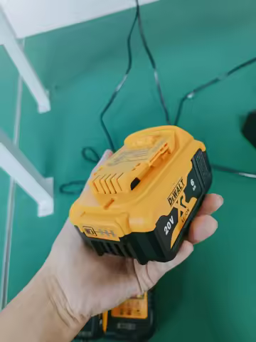 100% Genuine Dewalt 20V Battery, 2AH 5AH 6AH Rechargeable Lithium Ion Battery, Dewalt DCB200 Power T