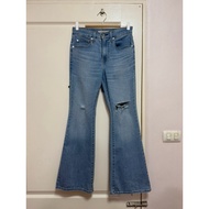 Levi's Jeans Model 726 Size 27 Worn Once Very New It's Like New. Elastic Waist Up To 32