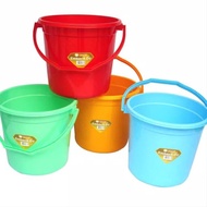 Golden Hen 2.5 gallon bucket without lid