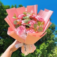 畢業禮物 畢業花束 客製化禮物2025手工鉤編繁榮玫瑰花束 - 9 朵