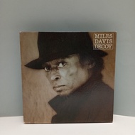 #F200-45 CD TERPAKAI [ MILES DAVIS - DECOY ] USED CD #F200-45