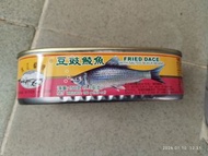 豆豉鯪魚罐頭，午餐肉罐頭，芥花籽油