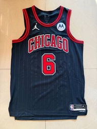 落場版 Nike Chicago Bulls Alex Caruso Authentic Jersey Size 44 連Sponsor logo