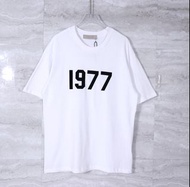 FEAR OF GOD ESSENTIALS 第八季副線1977系列高街短袖