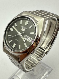 SEIKO 5 21 JEWELS Automatic ตัวเรือนสแตนเลส นาฬิกาผู้ชาย มือสองของแท้