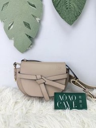 《荃灣實體店》LOEWE Mini Gate 杏色馬鞍包 斜肩包