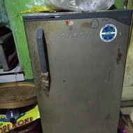 kulkas bekas 1 pintu