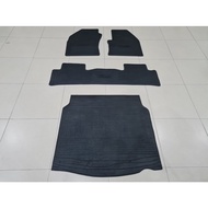 TOYOTA COROLLA CROSS BLACK RUBBER CARPET FULL SET GOOD QUALITY