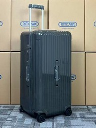 rimowa essential trunk plus size 33