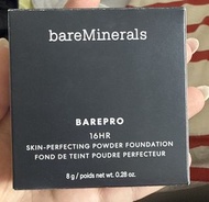 bareMinerals BAREPRO 16HR 粉餅 Light 20 Warm