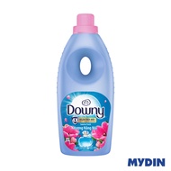 Downy Concentrate Fabric Conditioner (900ml) - 2 Variants