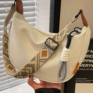 包女斜挎包 Btv Dumpling Bag 饺子包 Shoulder Bag 女包 Beg Dumpling 水餃包 Sholder Bag Woman Sling Bag Simple 小包包休闲