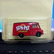 Lledo Days Gone Classic Trucks & Vans Issue 49- SUN-PAT CRUNCHY Van LOT2F6010#2711