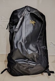 Arcteryx Arro 22 Backpack全新黑金色背囊