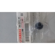 ORIGINAL REAR CALIPER RUBBER BOOT YAMAH R15 V2, JUP MX, VIXION NVL/NVA (50C-F5917-00)