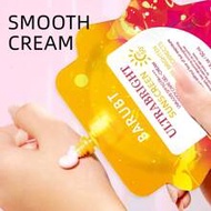 ครีมกันแดด SPF 50 PA+++ ไม่มีกลิ่น เหมาะสำหรับทุกสภาพผิว ขนาด 50 มล. สูตร NaOH พกพาสะดวก น้ำหนักเบา 