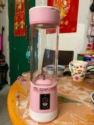 迷你電動榨汁機