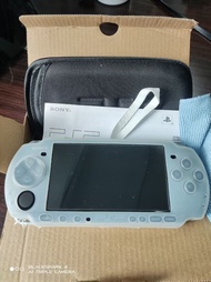 Sony PSP 3006 遊戲機 *全新2手價****清倉**