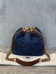 C3 Vintage Chanel Denim 牛仔布水桶袋 with dust bag with sticker and dust bag Hkd 12800