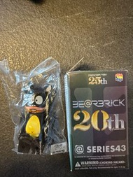 Medicom Toy BE@RBRICK 20th 100 %Series 43隱藏版鰻魚狗天才傻瓜赤㙇不二夫