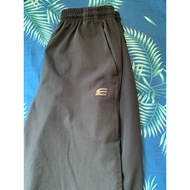 Seluar sukan Eligini