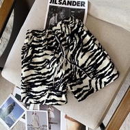 Extra Large Size 1-150kg Fashion Zebra Pattern Print Casual Wide-Leg Shorts ibs Street Wear Summer T