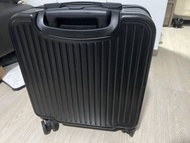 18吋行李箱