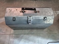 手做靚料鋁合金，輕巧堅硬工具箱