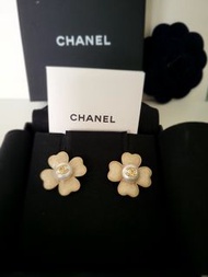 Chanel 四葉草耳環
