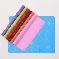 Silicone mattress 70 cm x 50 cm dough base/