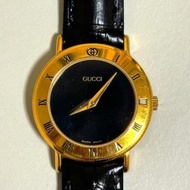 GUCCI 雪莉系列 黑金色羅馬錶盤 石英手錶 Vintage