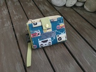 6 Coin 短夾 復古收音機