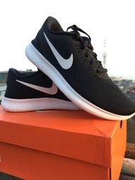 sepatu running nike black white 100% Original