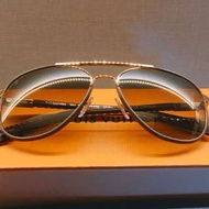 Louis Vuitton飛行員太陽眼鏡