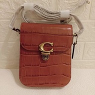 💯 Authentic 💡no fake ​👜現貨⚡不接受議價💡no bargain ​​👜 COACH TALL STUDIO CROSSBODY BAG⚡Size:14cm (L) x 17.5c