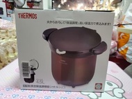 終於新返 堅持盡量現貨發售  最新 不銹鋼款 高貴 亮眼啡色 全新品 $900HKD 最低價 日版   Thermos  cookers 4.5l 真空煲 燜燒鍋 燜煮烹調器 有意快者油塘即取  啡色