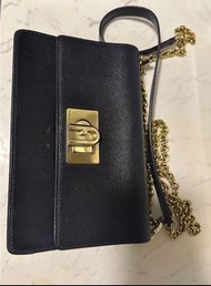 Furla 金色鏈條斜背包