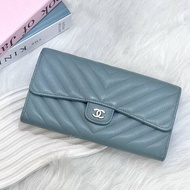 CHANEL 25開 CF荔枝皮山形紋長夾 湖水綠銀扣