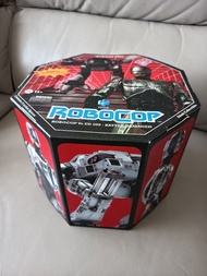 HIYA 1/18 Robocop vs ED-209