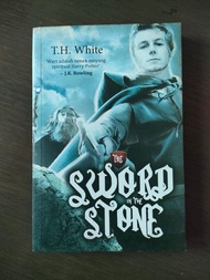 BUKU NOVEL THE SWORD IN THE STONE
