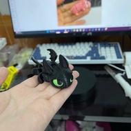 Night Fury Toothless Dragon Model in the secret to training your dragon, Toothless dragon