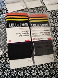 Lululemon yoga socks size SM // ML (美金28元/card) $128/2